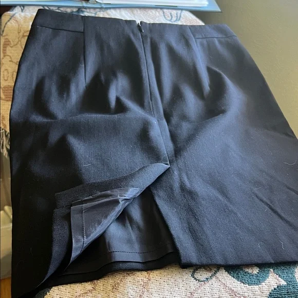 #1033+ Elegant Black Women's Skirt - Picture 8 of 13